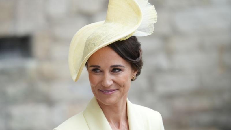 7 alkalom, amikor Katalin hercegné húga, Pippa Middleton, igazán megdöbbentő ruhákban tűnt fel

1. **A királyi esküvő** - Pippa nemcsak mint a menyasszony koszorúslánya tűnt ki, hanem a hófehér, szűk fazonú ruhájával is, amely tökéletesen kiemelte alakját