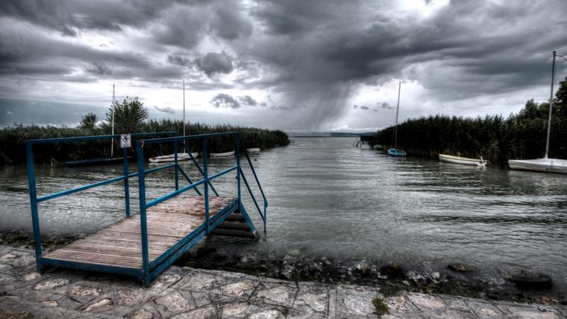 Friss információk a Balaton-átúszás kapcsán: ismételten elhalaszthatják az eseményt az időjárási viszontagságok következtében? - Pénzcentrum