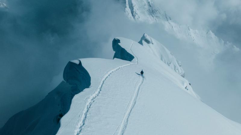 Mindenki biztonságban van, sikeresen kimentették őket az Everest csúcsáról.
