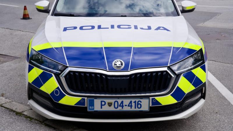 Szlovéniában egy tragikus gyilkosság keltett nagy felháborodást, amely következtében két miniszter is lemondásra kényszerült. Az események gyorsan kibontakoztak, és a politikai életben feszültséget okoztak.