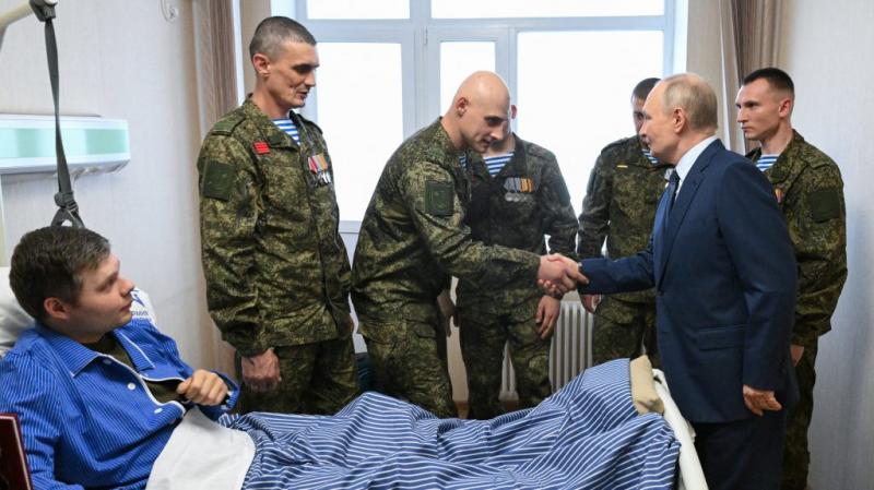 Putyin kifejezett vágyat táplál arra, hogy a figyelem középpontjába helyezze a Pokrovszkban zajló eseményeket, ahol ukrán katonák tevékenykednek.